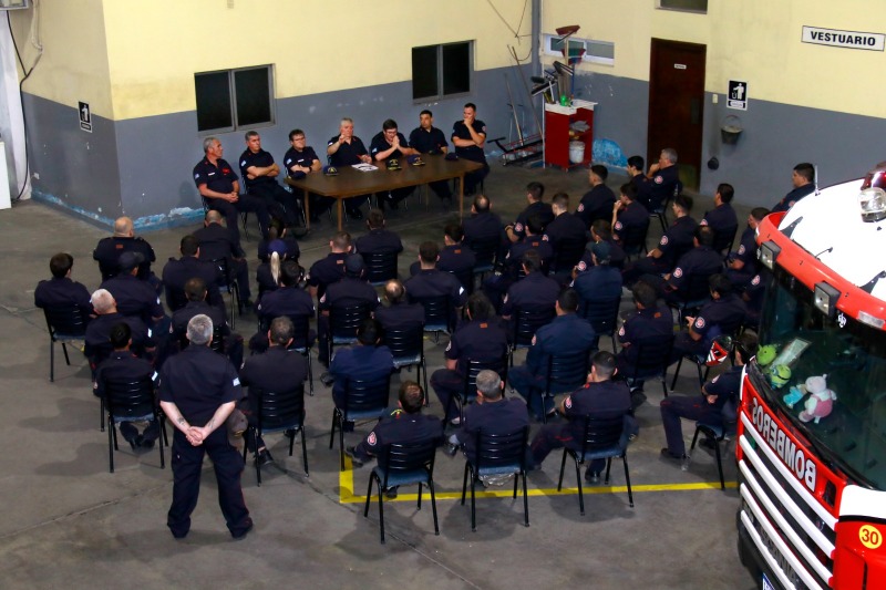 ltima Instruccin del ao en el cuartel de Bomberos